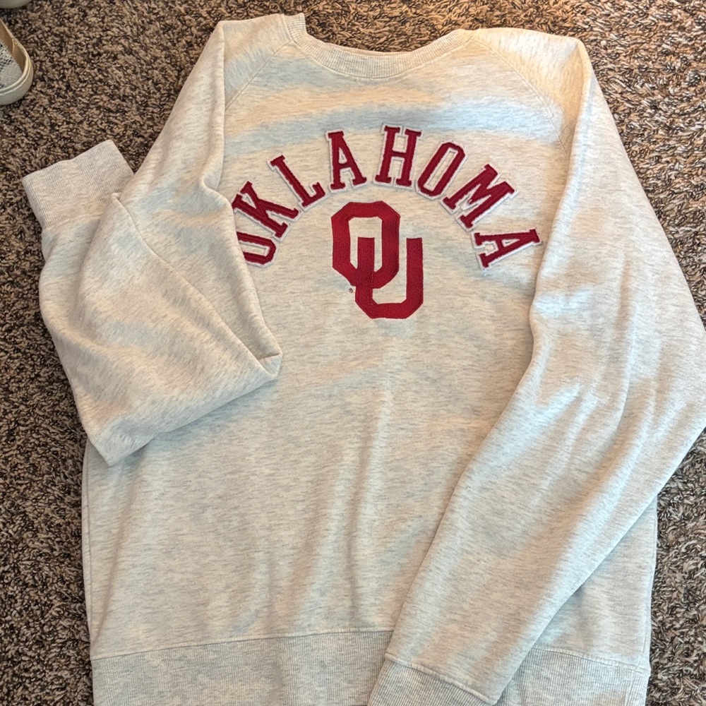 Oklahoma Women's Light Gray Crew Neck Sweater